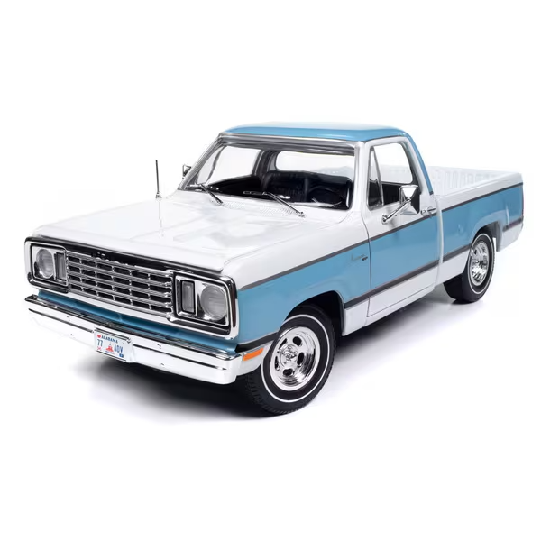 American Muscle AMM1303 1/18 1977 Dodge Adventurer Sweptline Light Blue/White