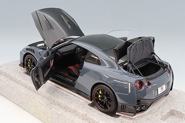 MOTORHELIX FS-M83530 1/18 Nissan GT-R Nismo R35 2022 Grey