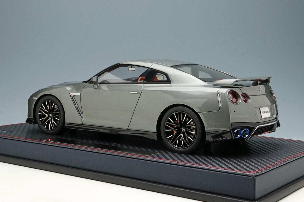 Make Up IDEA IM042F 1/18 Nissan GT-R 2020 Dark Metal Gray Tan Interior