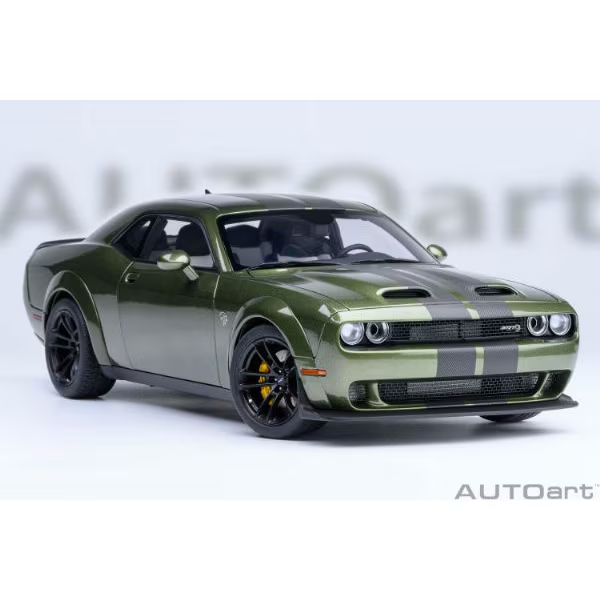 AUTOart 71761 1/18 Dodge Challenger SRT Jailbreak 2022 Green Diecast