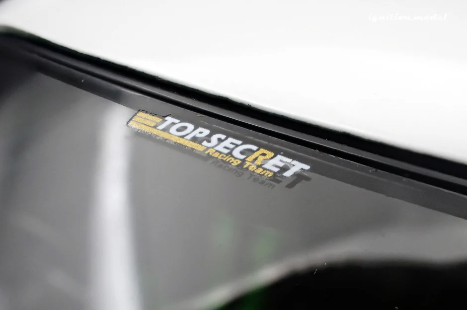 Ignition Model IG3642 1/18 TOP SECRET Nissan Skyline GT-R BNR34 White Resin