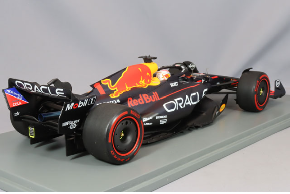 Spark S18S905 1/18 Oracle Red Bull RB19 Spanish GP Winner 2023 #1 Multi Resin