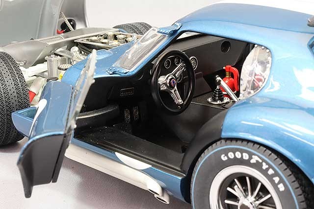 EXOTO RLG18009B 1/18 Shelby Cobra Daytona 1965 Le Mans No.9