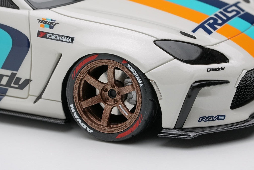 EIDOLON EM664 1/43 Trust Greddy GR86 Turbo Crystal White Pearl 2023 Tokyo Salon