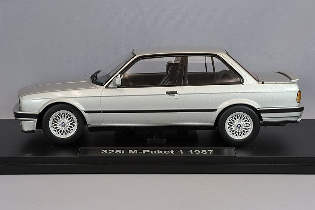 KK Scale KKDC180741 1/18 BMW 325i E30 M Package 1987 Silver Grey Diecast