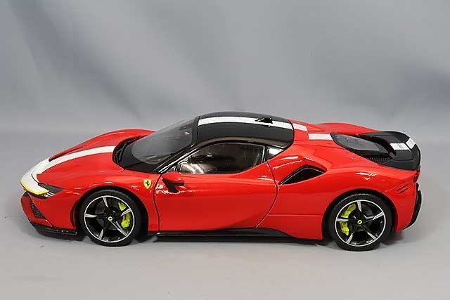 Bburago K18-16911R1 1/18 Ferrari SF90 Stradale Assetto Fiorano Red Diecast