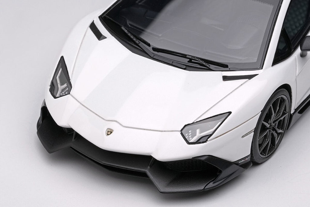 Eidolon EM285K 1/43 Lamborghini Aventador LP720-4 50° Anniversario 2013 White
