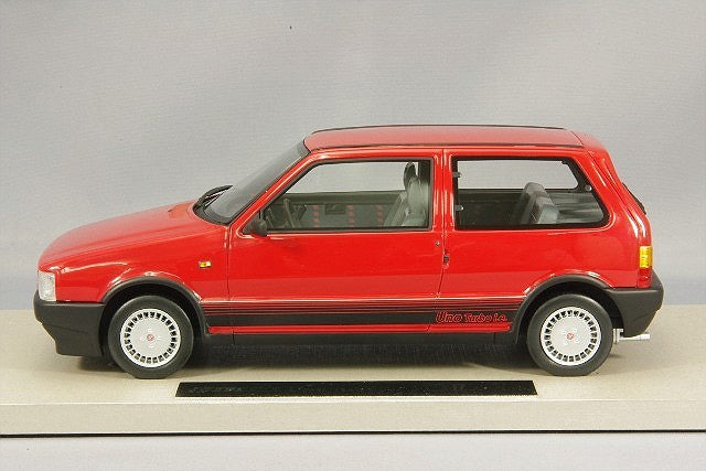 TOPMARQUES TOP02R 1/18 Fiat Uno Turbo Red Resin