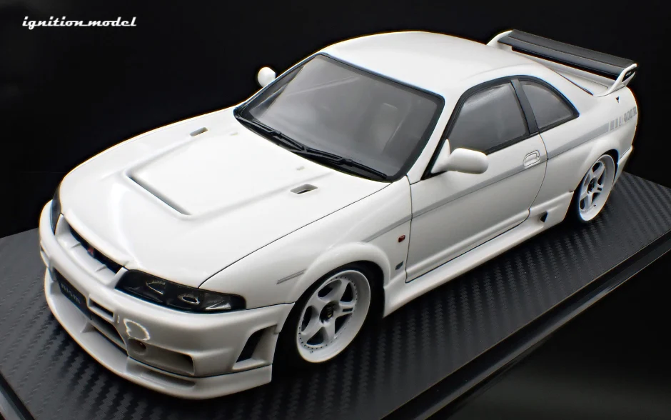 Ignition Model IG3653 1/18 NISMO 400R BCNR33 White Resin Model Car JDM Skyline