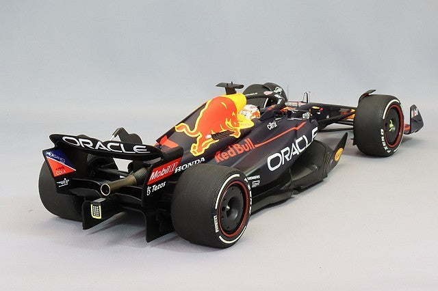 Minichamps MC110221901 1/18 Red Bull RB18 Austin 2022 Winner