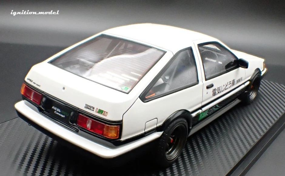 Ignition Model IG3807 1/18 Toyota Corolla Levin AE86 BEV White/Black Resin