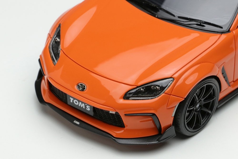 EIDOLON EM725A 1/43 Toyota TOM'S GR86 Wide Body 2022 Orange Resin Ltd 100pcs