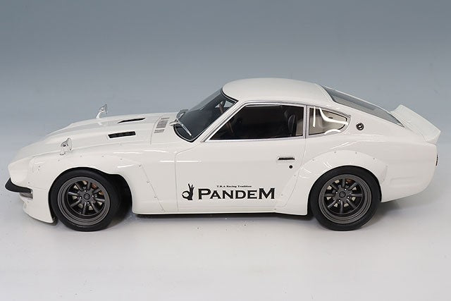 OttO OTM1167 1/18 PANDEM Fairlady Z 2015 White Resin