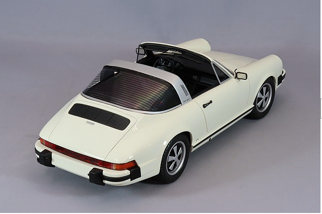 Schuco SC450025700 1/18 Porsche 911 Targa White Resin