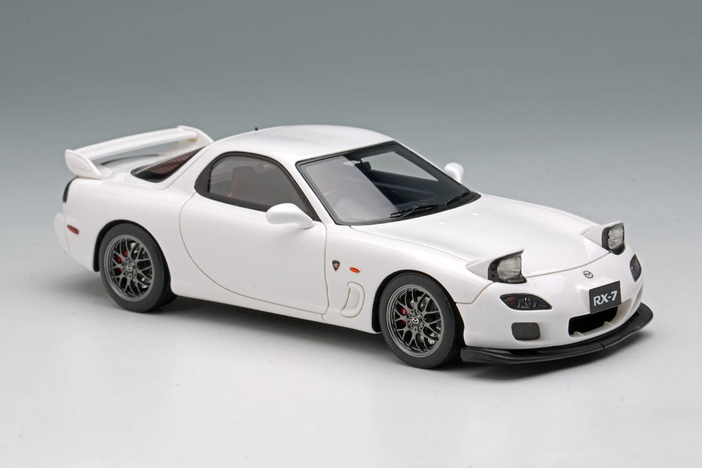 Make Up EIDOLON EM817B 1/43 Mazda RX-7 FD3S Spirit R 2002 White Resin