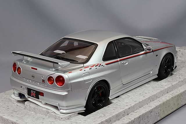 MOTORHELIX FS-M83429 1/18 Nissan Skyline GT-R R34 Nismo Silver