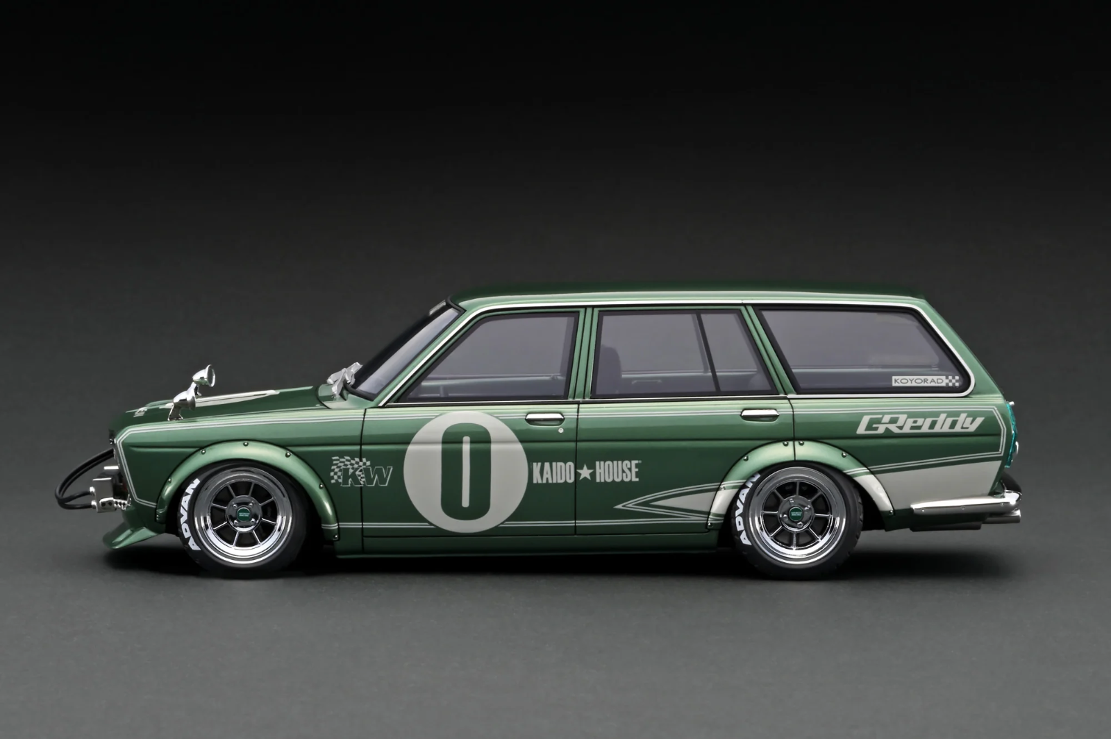 Ignition Model IG3148 1/18 Datsun Bluebird 510 Wagon Green Metallic