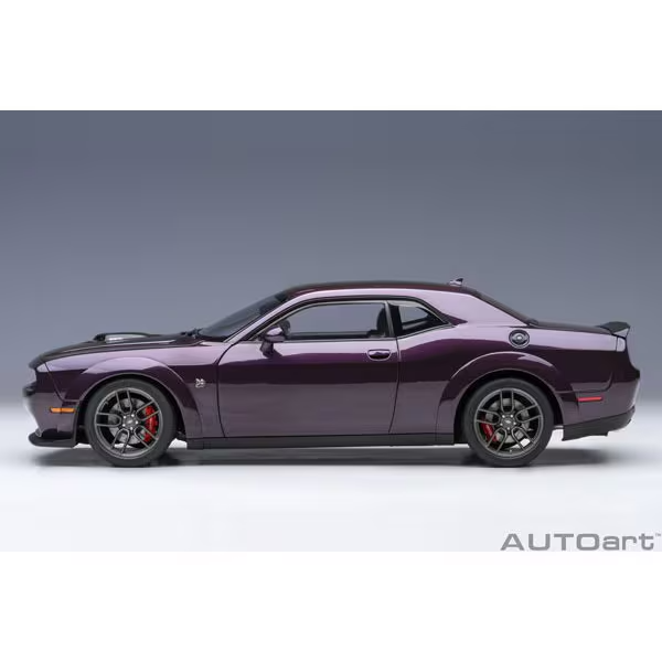 AUTOart 71771 1/18 Dodge Challenger R/T Scat Pack Widebody 2022 Hell-Raisin Meta