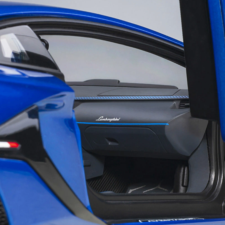AUTOart 1/18 Lamborghini Aventador SVJ Metallic Blue Resin Model Car 79174