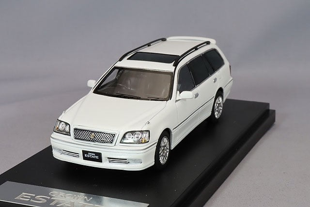 MARK43 PM43154BW 1/43 Toyota Crown Estate Athlete G White Pearl Crystal Shine