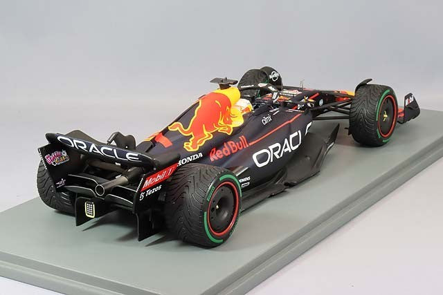 Spark S18S774 1/18 Red Bull RB18 Japanese GP Winner 2022 #1 Multi Resin