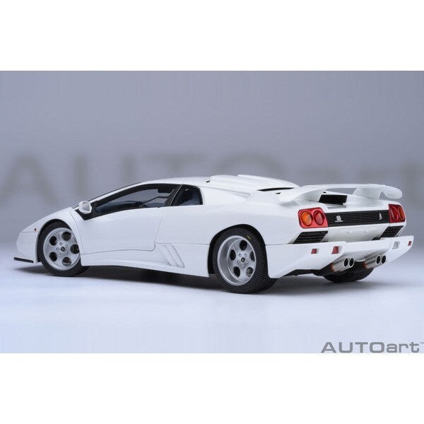 AUTOart 79145 1/18 Lamborghini Diablo SE30 Iota White Die-Cast Model Car