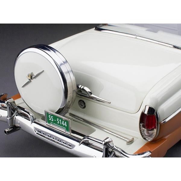 Sun Star SS5144 1/18 Mercury Montclair Hardtop 1956 Diecast