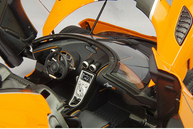 AUTOart Aa79023 1/18 Koenigsegg Agera RS Orange/Carbon Black Composite