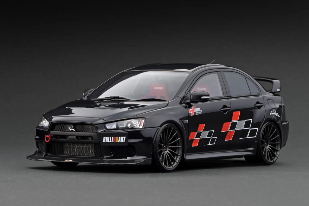 ignition model IG3212 1/18 Mitsubishi Lancer Evolution X CZ4A 2007 with Engine
