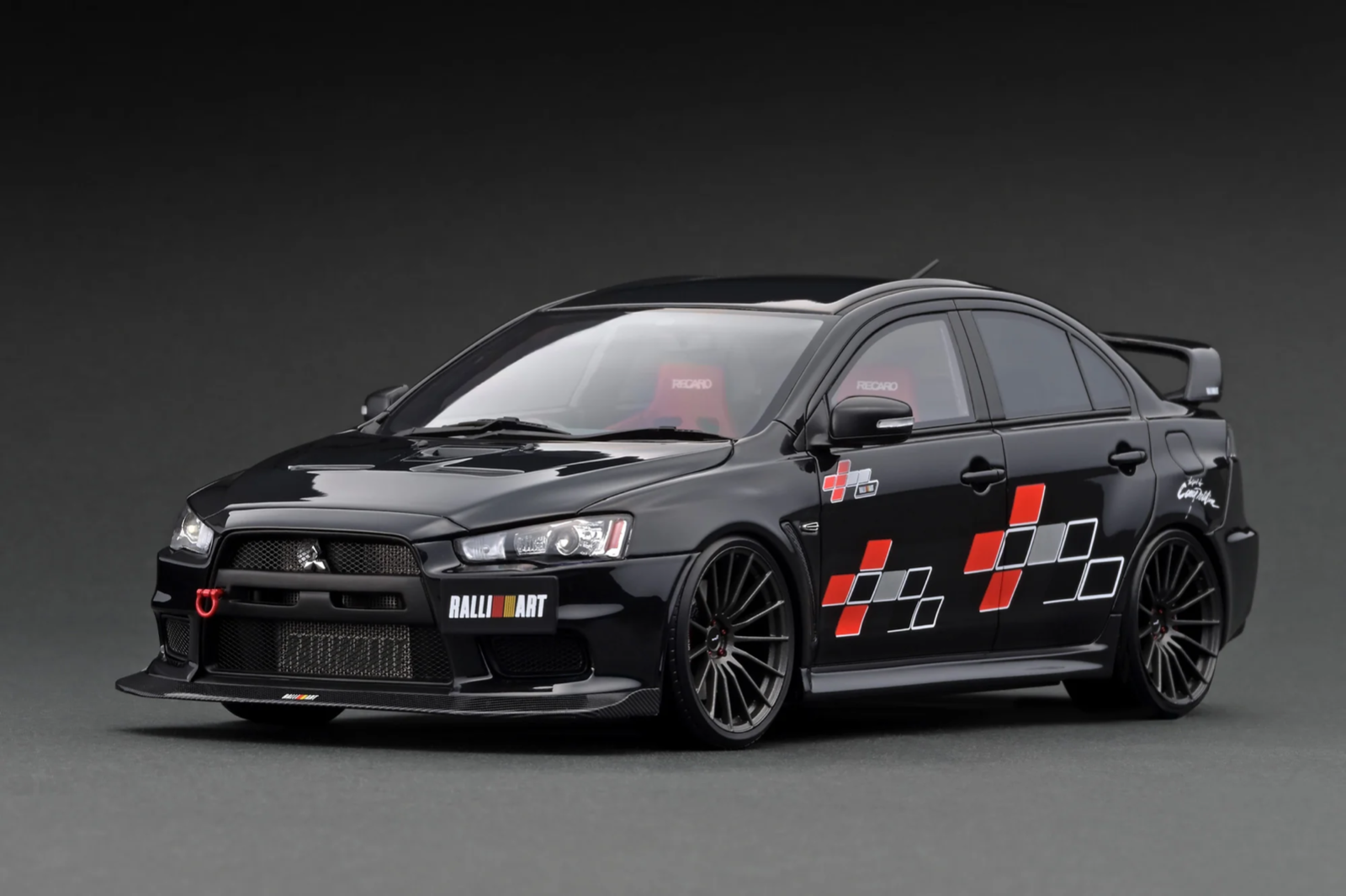 ignition model IG3212 1/18 Mitsubishi Lancer Evolution X CZ4A 2007 with Engine