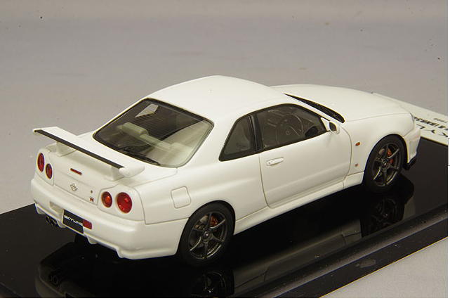 Make Up EIDOLON EM461F 1/43 Nissan Skyline GT-R BNR34 White 1999