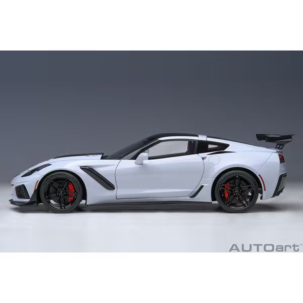 AUTOart 71277 1/18 Chevrolet Corvette C7 ZR1 Gray Metallic Die-cast Model Car