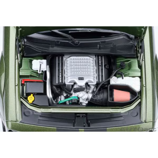 AUTOart 71761 1/18 Dodge Challenger SRT Jailbreak 2022 Green Diecast