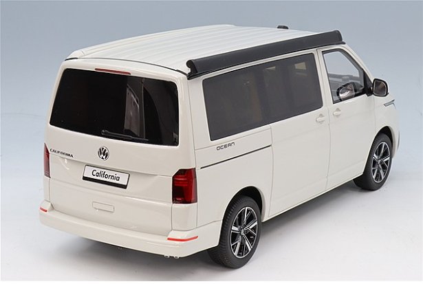 OttO OTM488 1/18 Volkswagen T6.1 California Ocean 2021 White