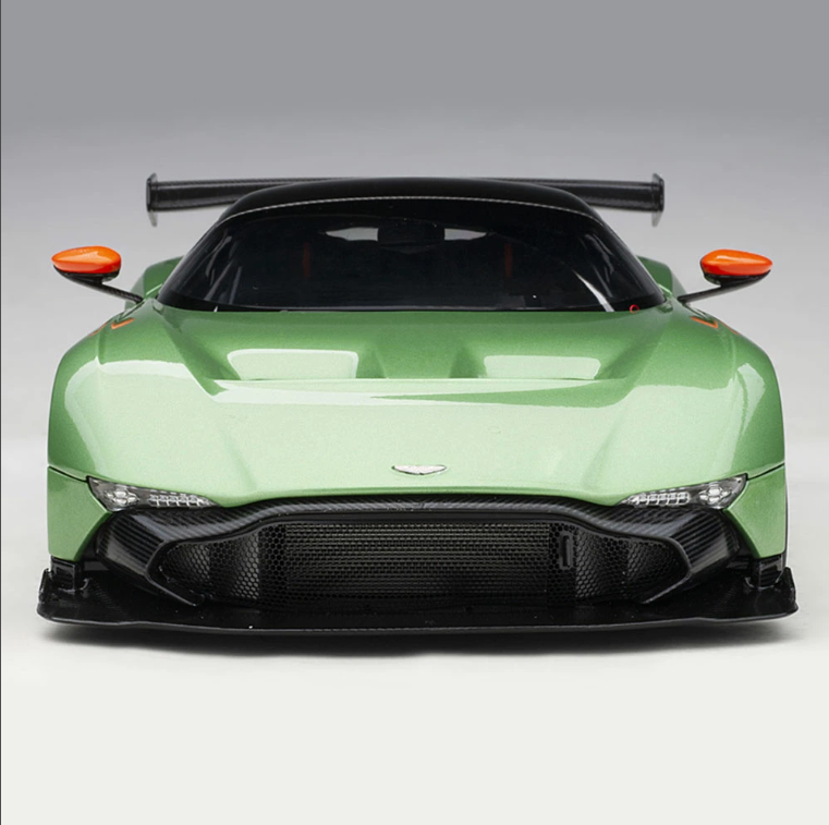 AUTOart 70263 1/18 Aston Martin Vulcan Metallic Green