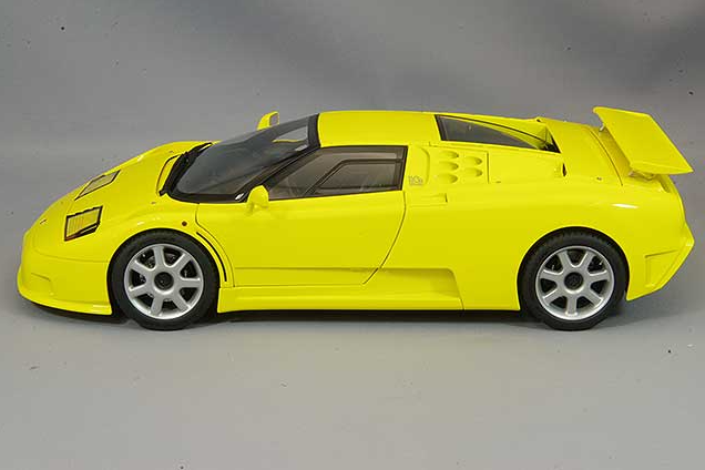 AUTOart 70918 1/18 Bugatti EB110 Super Sport N/A Yellow