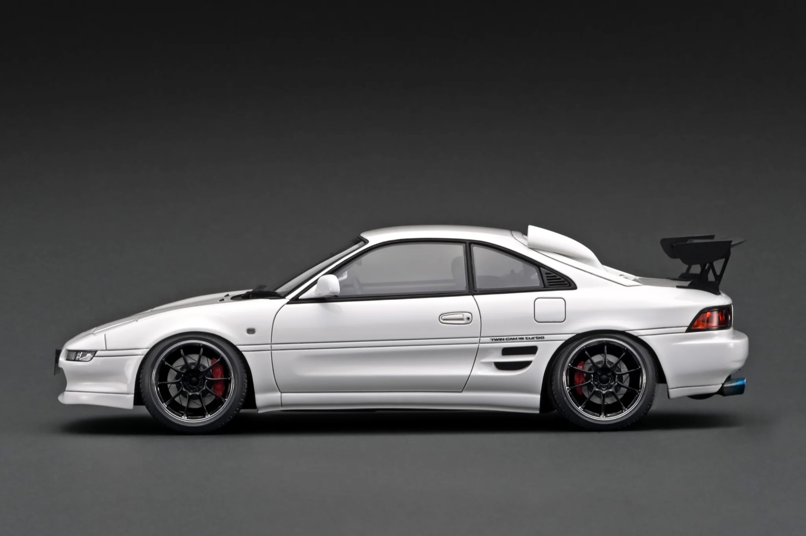 Ignition Model IG3336 1/18 Toyota MR2 SW20 GT Wing CE28 White Resin