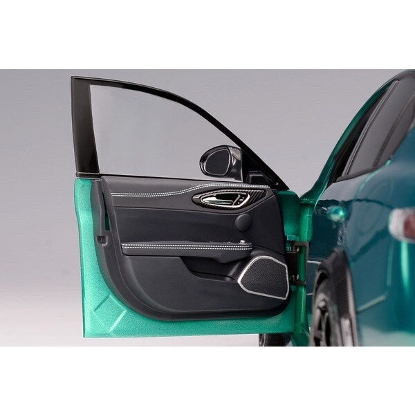 MOTORHELIX M89002 1/18 Alfa Romeo Giulia GTA Montreal Green Die-cast Model