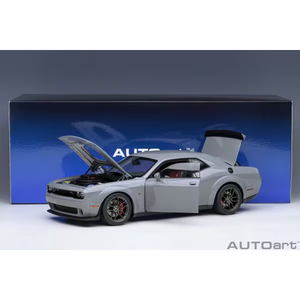 AUTOart 71774 1/18 Dodge Challenger R/T Scat Pack Widebody 2022 “Smoke Show”