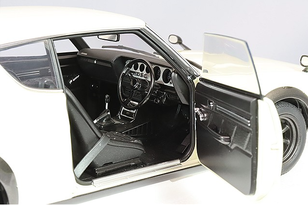 AUTOart 77467 1/18 Nissan Skyline 2000GT-R KPGC110 Tuned White