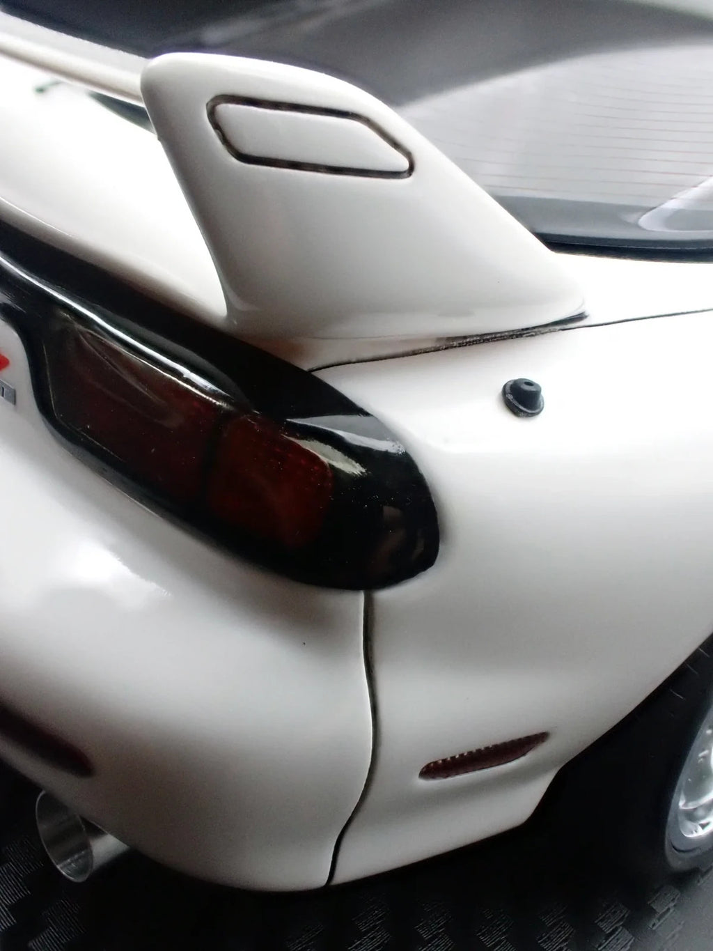 Ignition Model IG3942 1/18 Mazda RX-7 Mazdaspeed FD3S White Resin