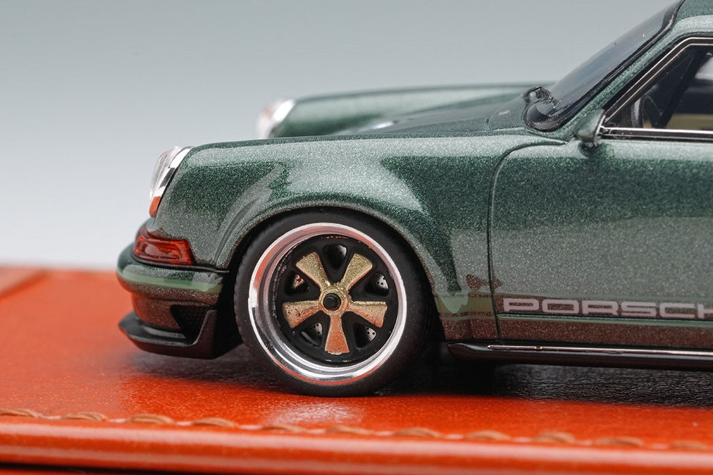 Make Up Titan64 TM004E 1/64 Singer DLS Goodwood Festival of Speed 2021 Oak Green