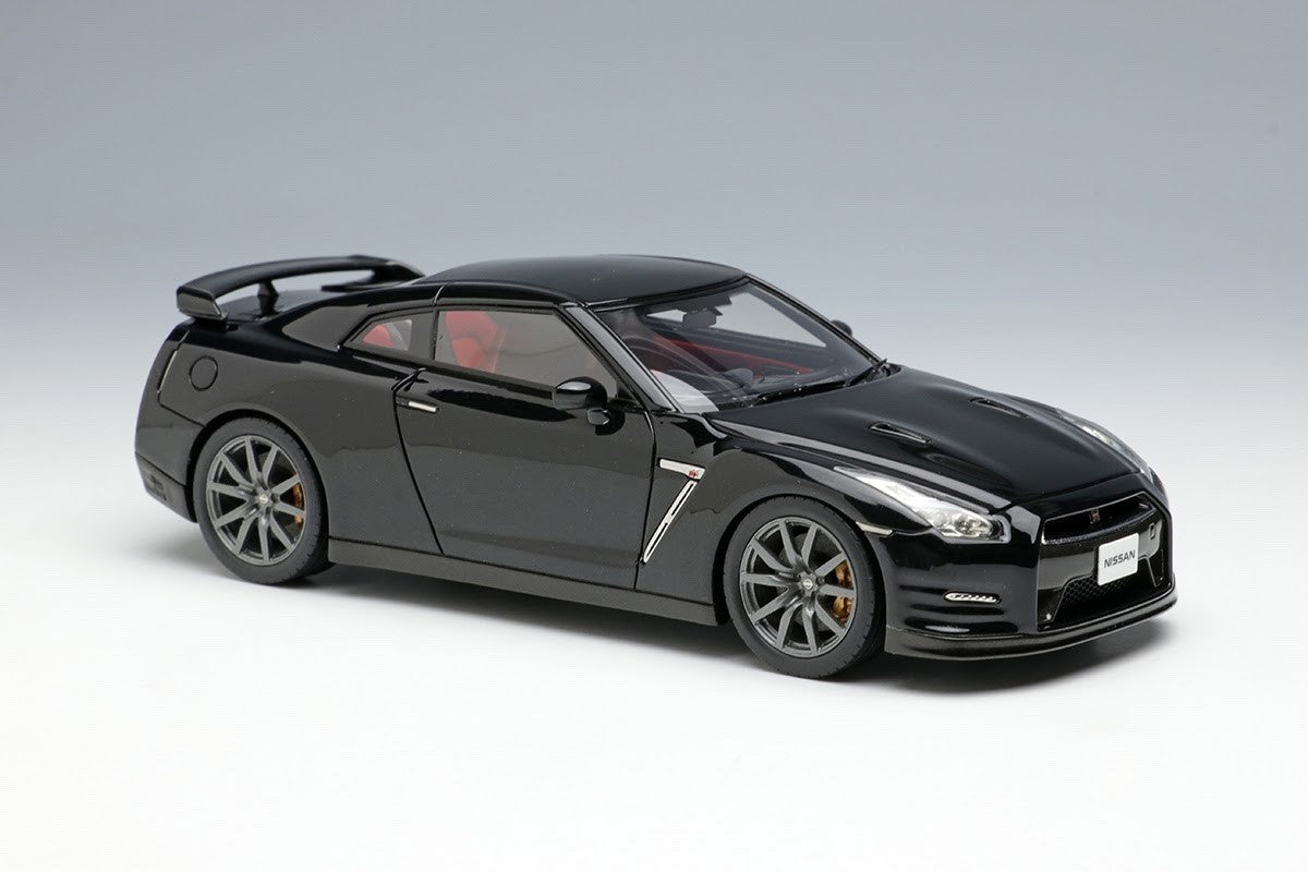 Make Up EIDOLON EM414F 1/43 Nissan GT-R R35 Meteor Flake Black Pearl 2014
