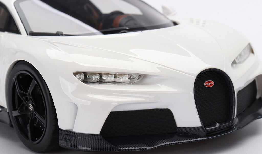 TopSpeed TS0439 1/18 Bugatti Chiron Super Sport White Resin Model Car