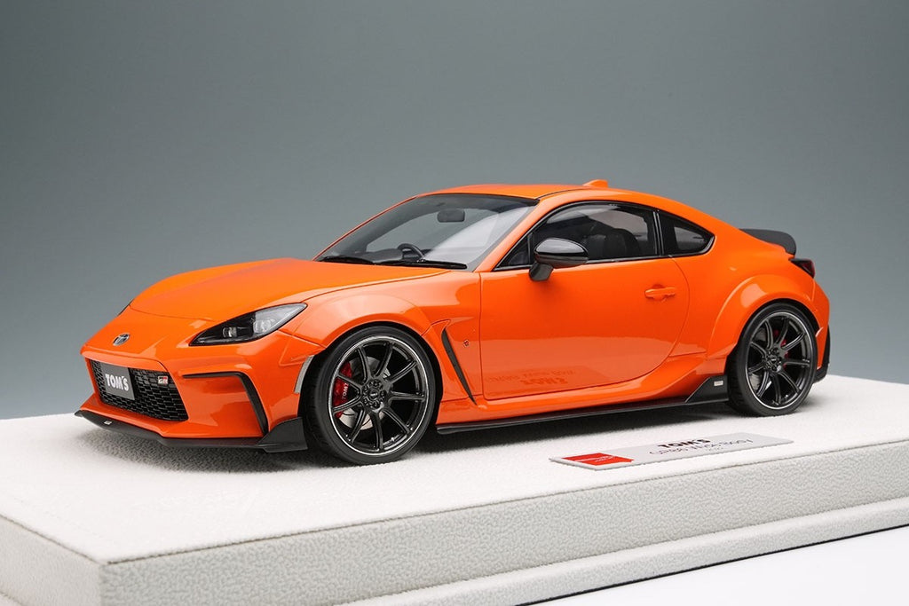 Make Up EIDOLON EML120A 1/18 Toyota TOM'S GR86 Wide Body 2022 Orange Resin