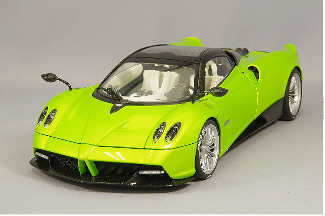 AUTOart 78288 1/18 Pagani Huayra Roadster Metallic Light Green