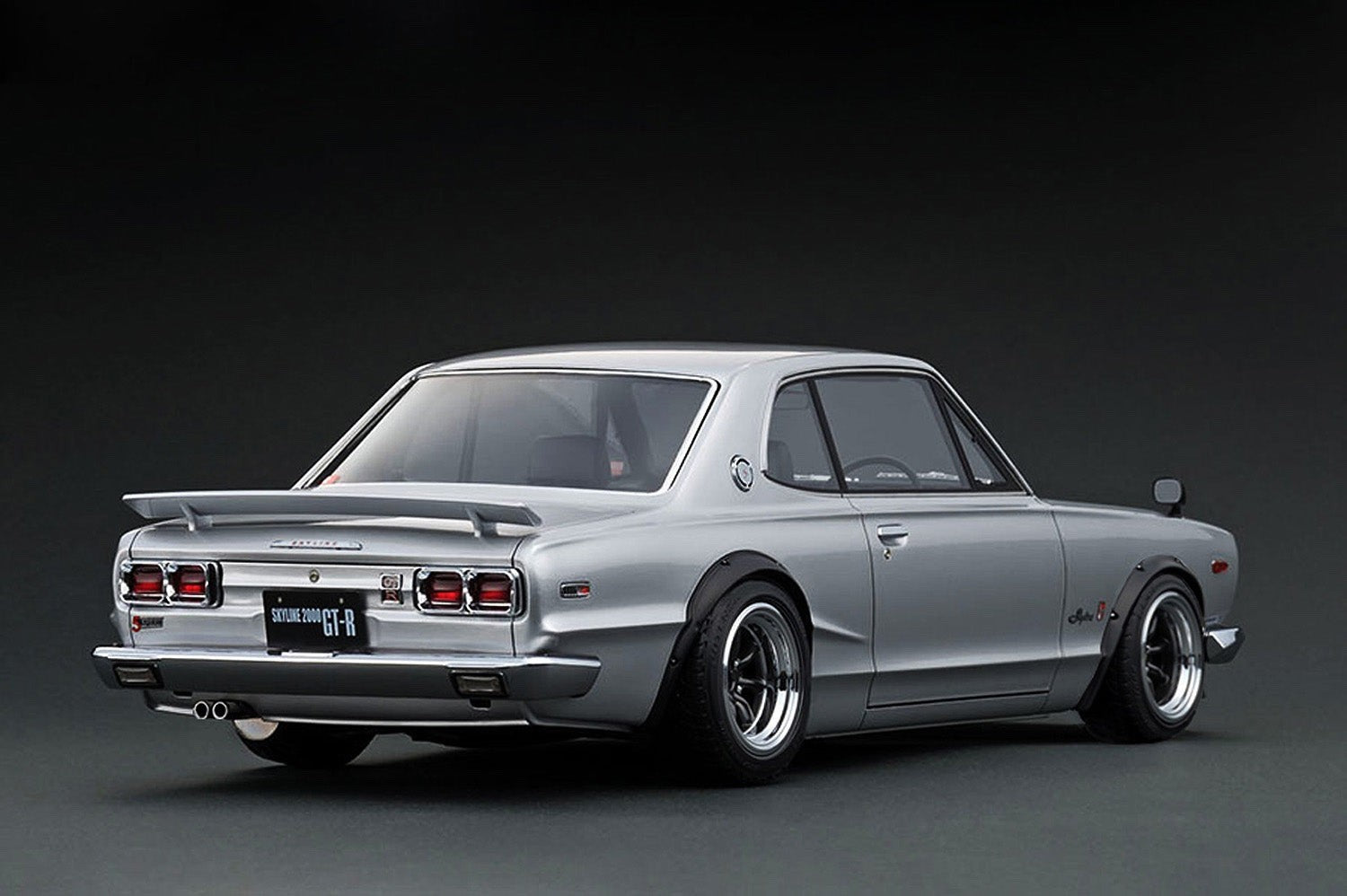 Ignition Model IG3614 1/18 Nissan Skyline 2000 GT-R KPGC10 Silver
