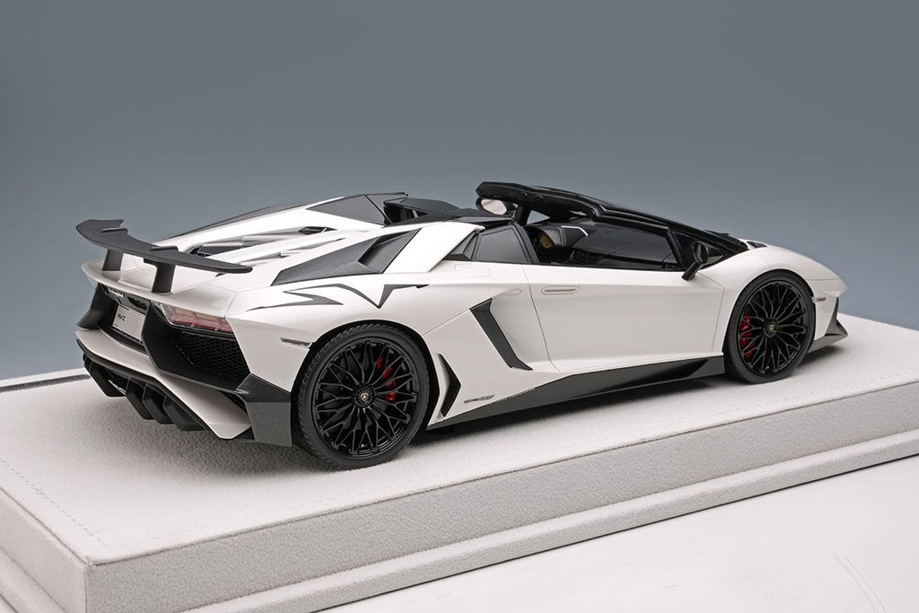 EIDOLON EML007C 1/18 Lamborghini Aventador LP750-4 SV Roadster 2015 Pearl White