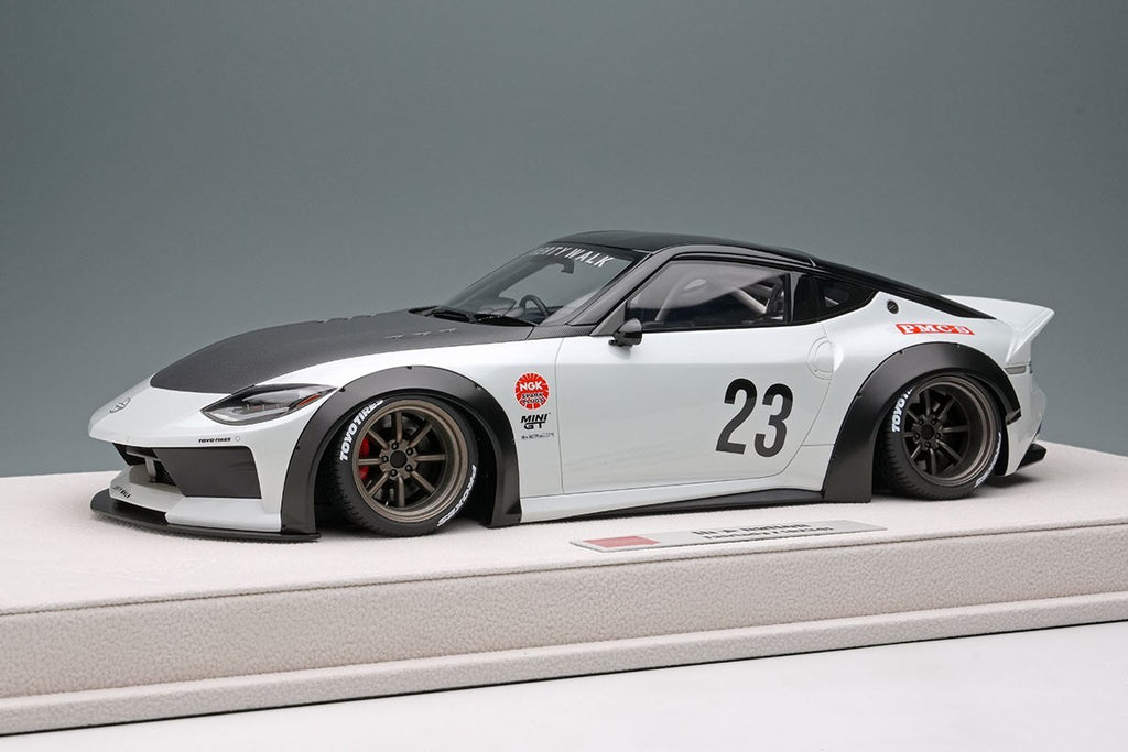 Make Up EIDOLON EML137B 1/18 LB nation Nissan Fairlady Z RZ34 Pearl White