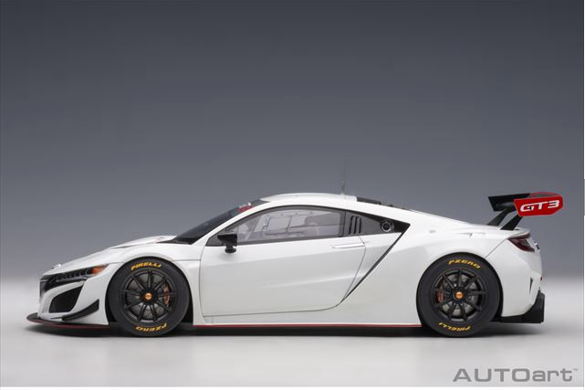 AUTOart Aa81898 1/18 Honda NSX GT3 Customer Racing Spec 2018 White